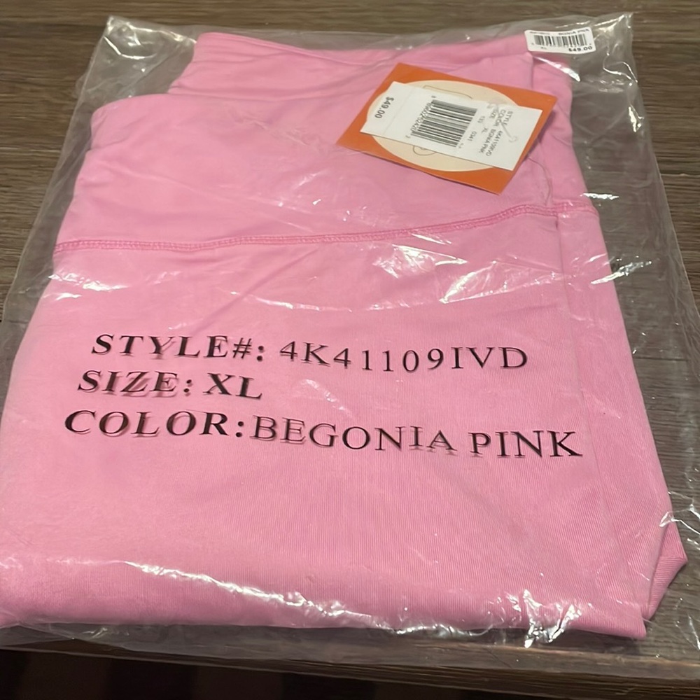 NWT Ivory Ella Stretch leggings pink XL